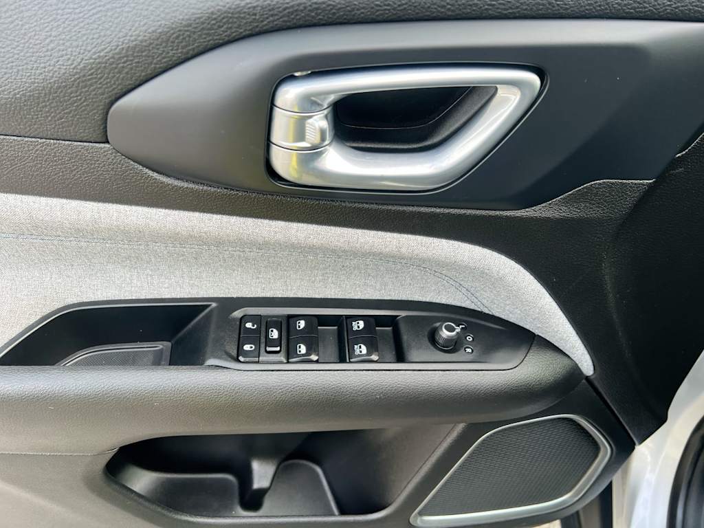 Thumbnail: 2024 Jeep Compass - 20