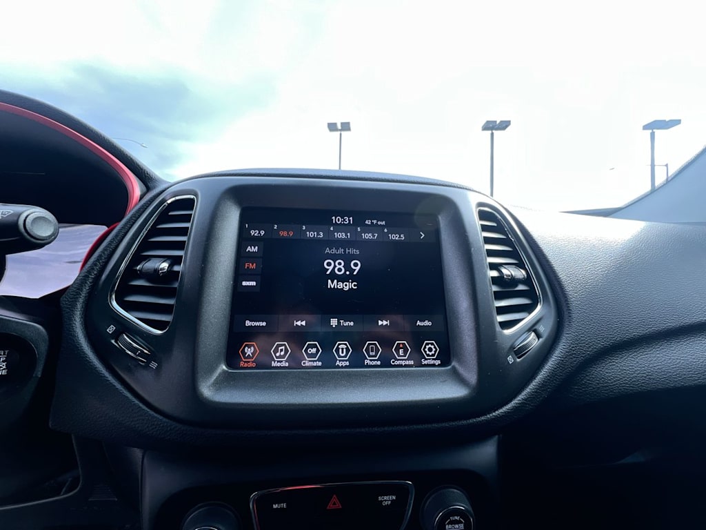 Thumbnail: 2020 Jeep Compass - 11