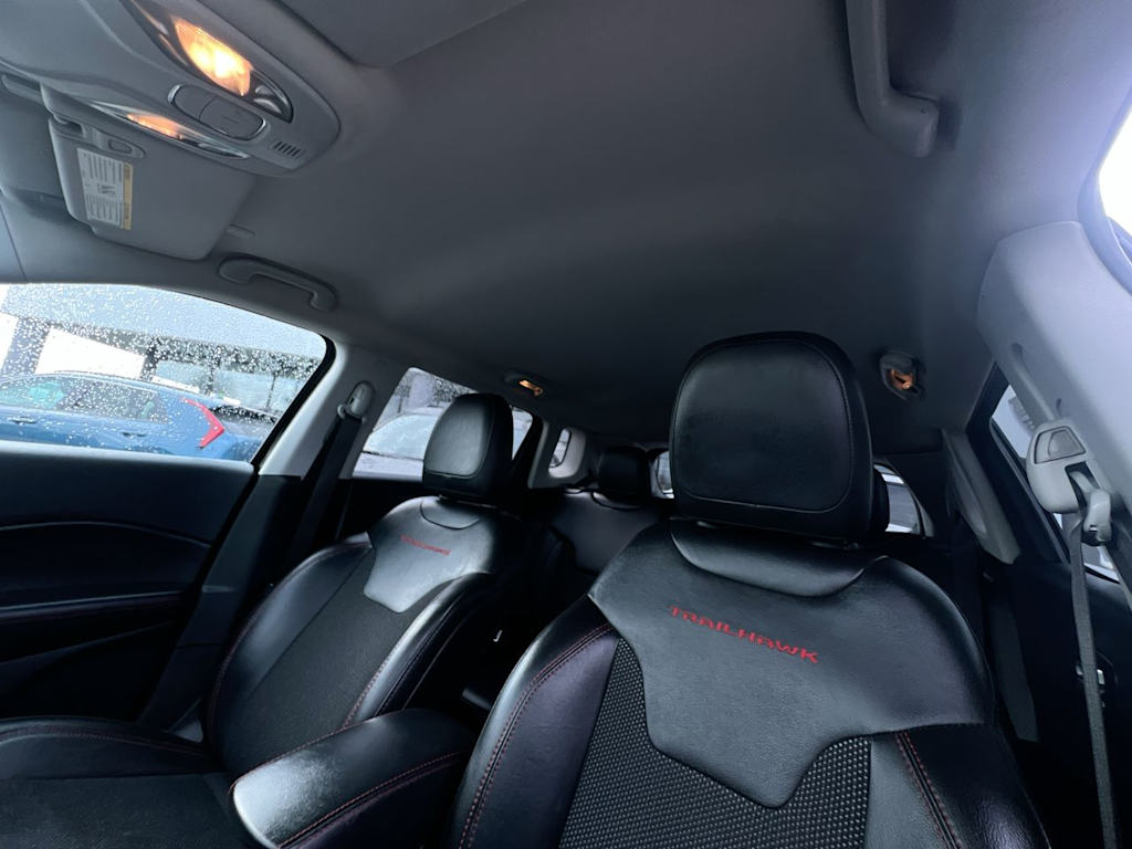 Thumbnail: 2020 Jeep Compass - 9