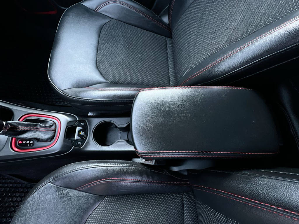 Thumbnail: 2020 Jeep Compass - 24