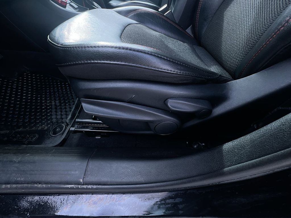 Thumbnail: 2020 Jeep Compass - 19