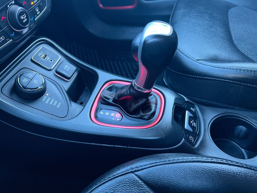 Thumbnail: 2020 Jeep Compass - 12