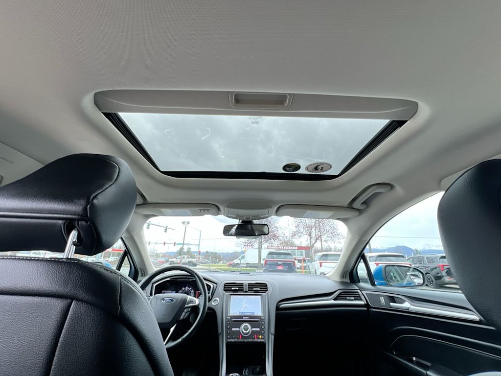 Thumbnail: 2020 Ford Fusion - 26