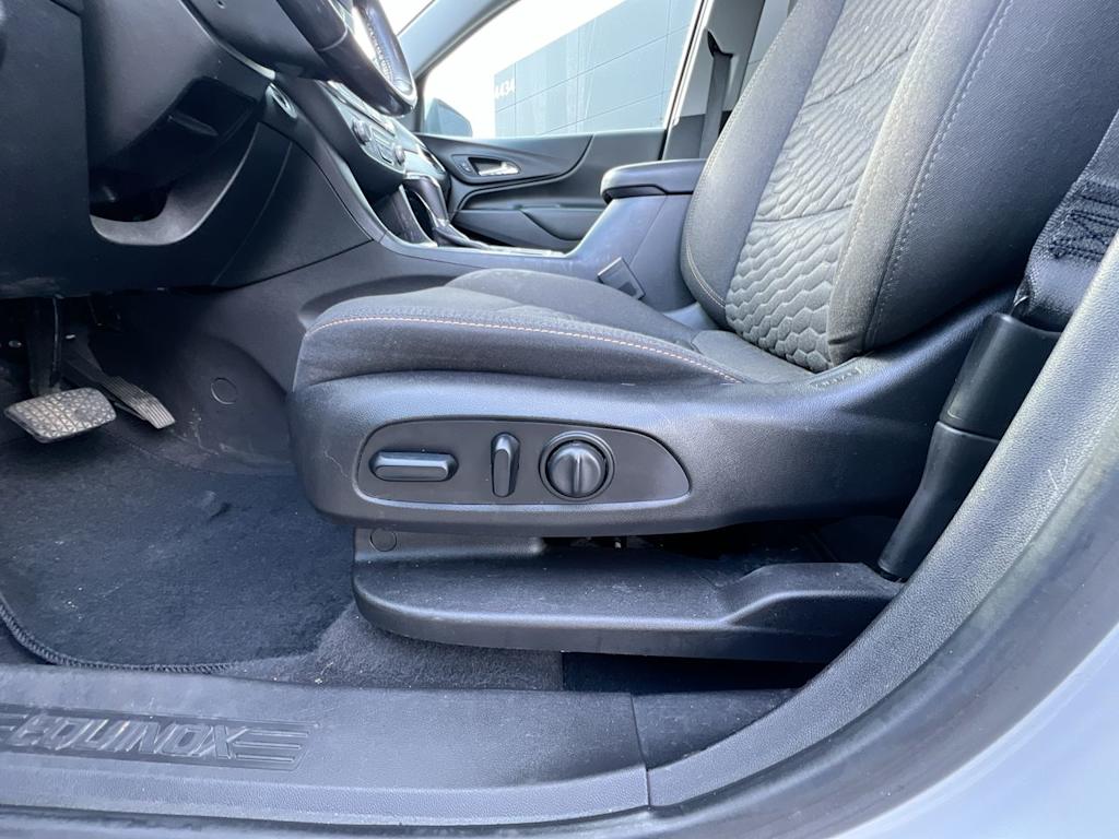 Thumbnail: 2019 Chevrolet Equinox - 19