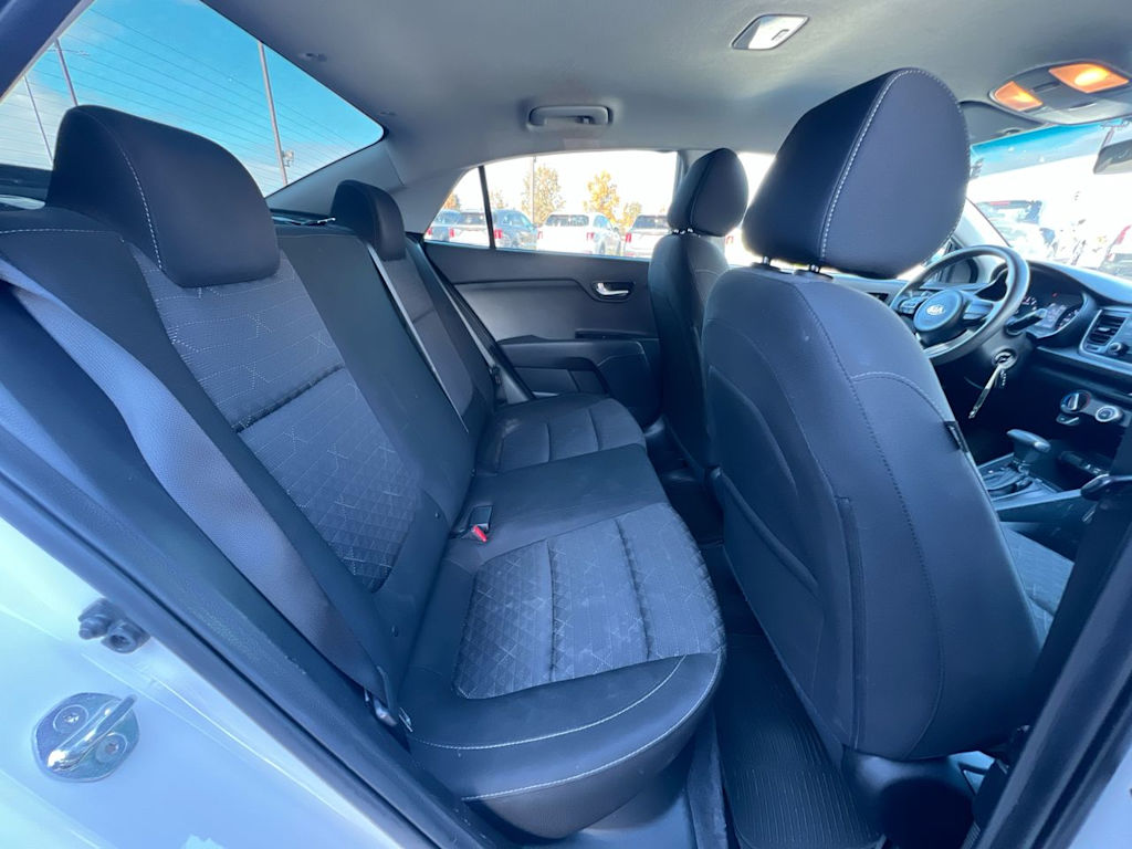 Thumbnail: 2019 Kia Rio - 26