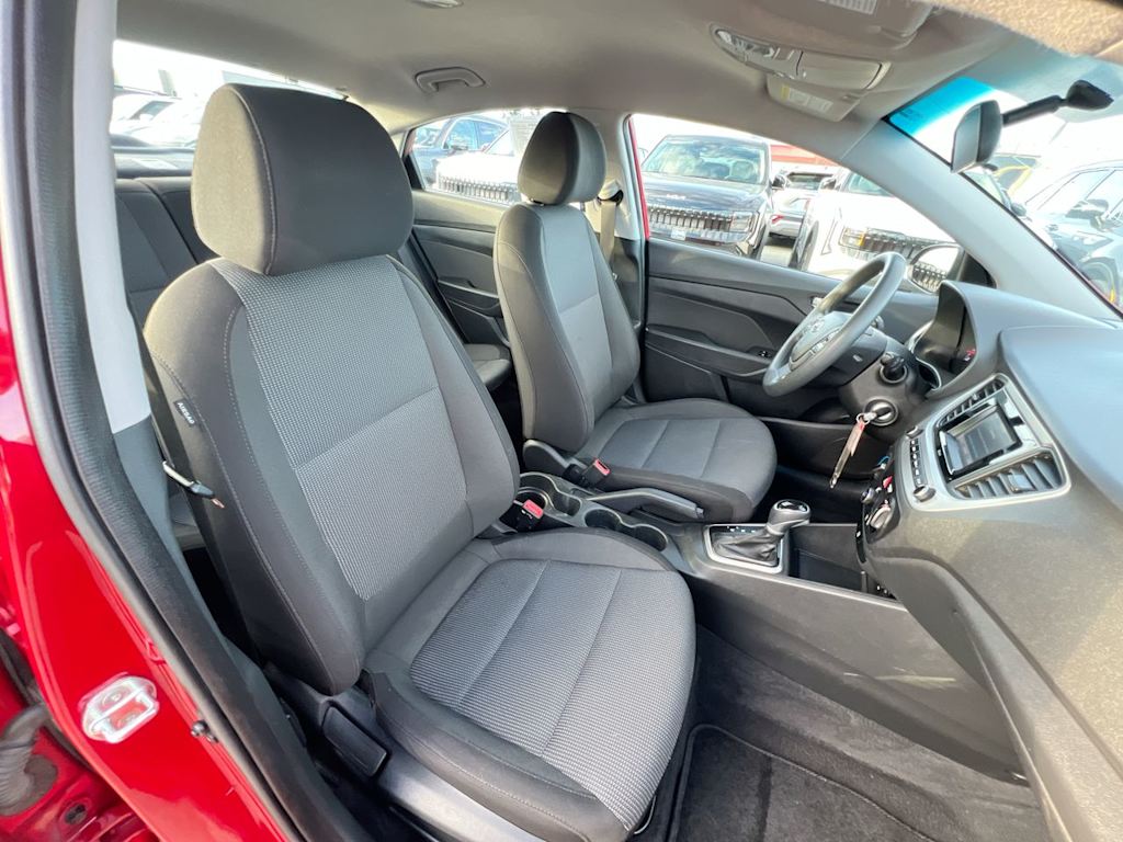 Thumbnail: 2021 Hyundai Accent - 9