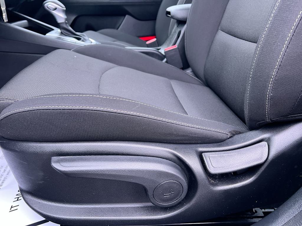 Thumbnail: 2023 Kia Forte - 18
