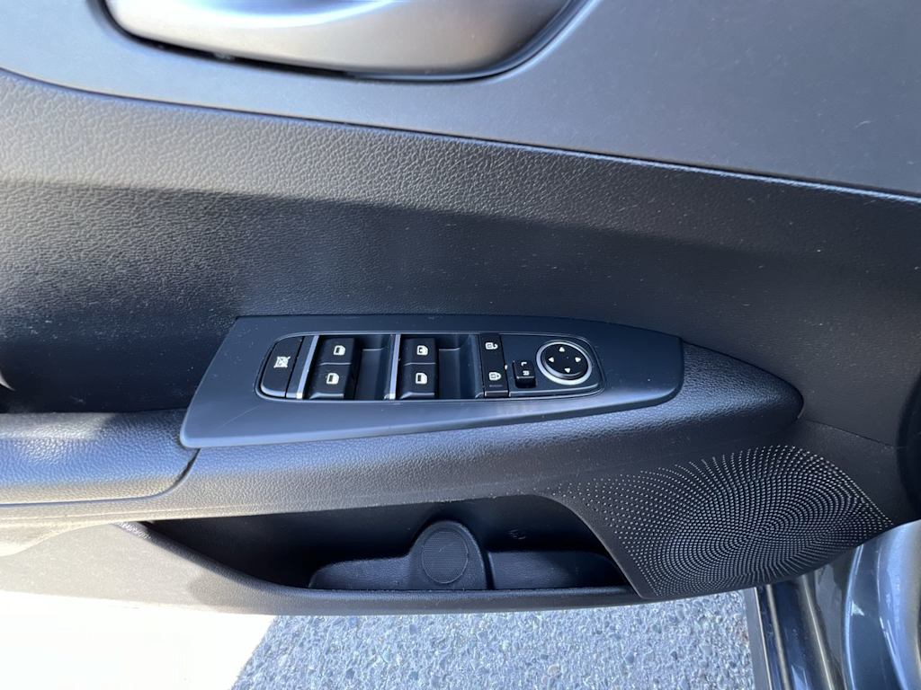 Thumbnail: 2021 Kia Forte - 20