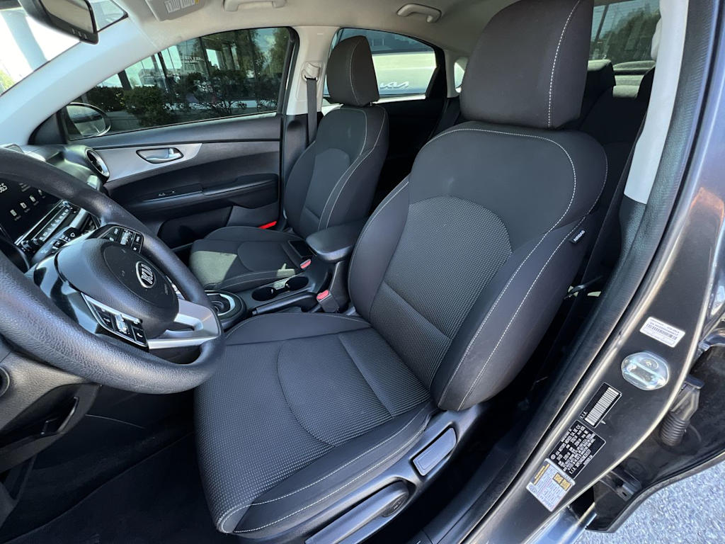 Thumbnail: 2021 Kia Forte - 7