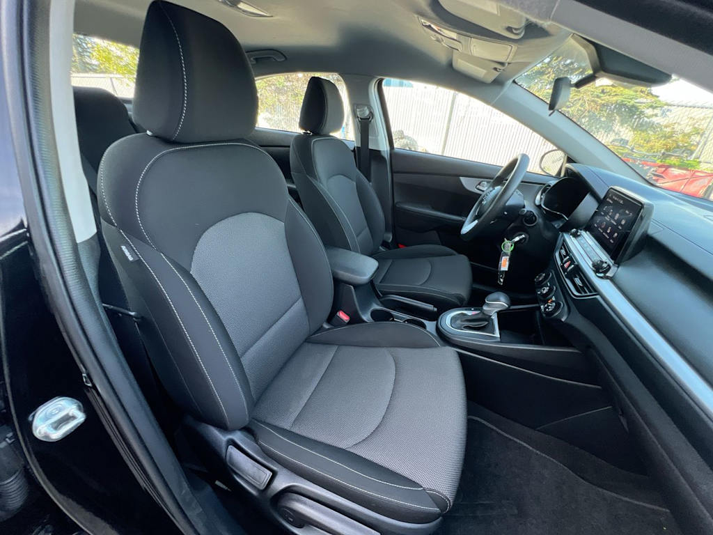 Thumbnail: 2023 Kia Forte - 8