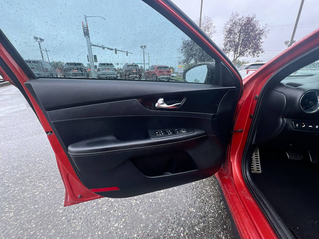 Thumbnail: 2020 Kia Forte - 21