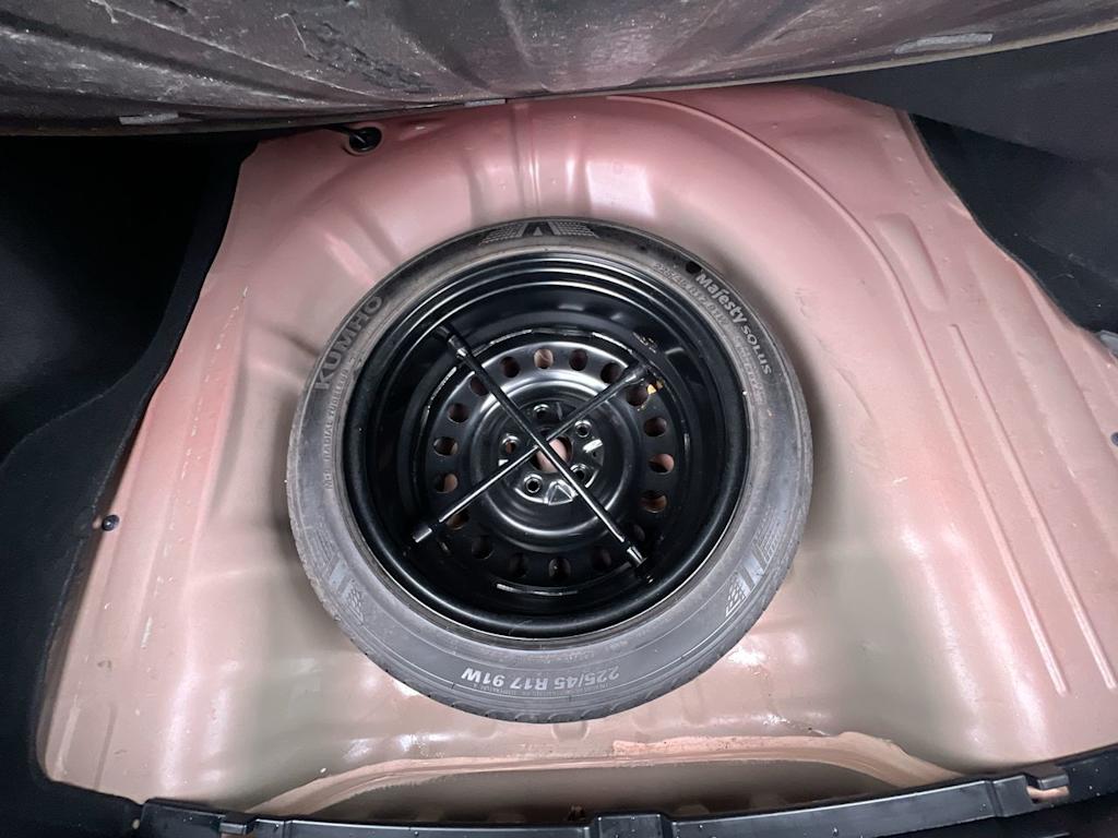 Thumbnail: 2020 Kia Forte - 28