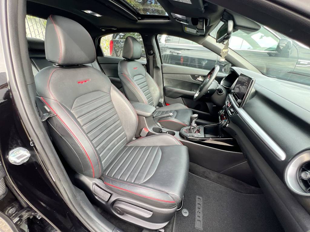 Thumbnail: 2022 Kia Forte - 8