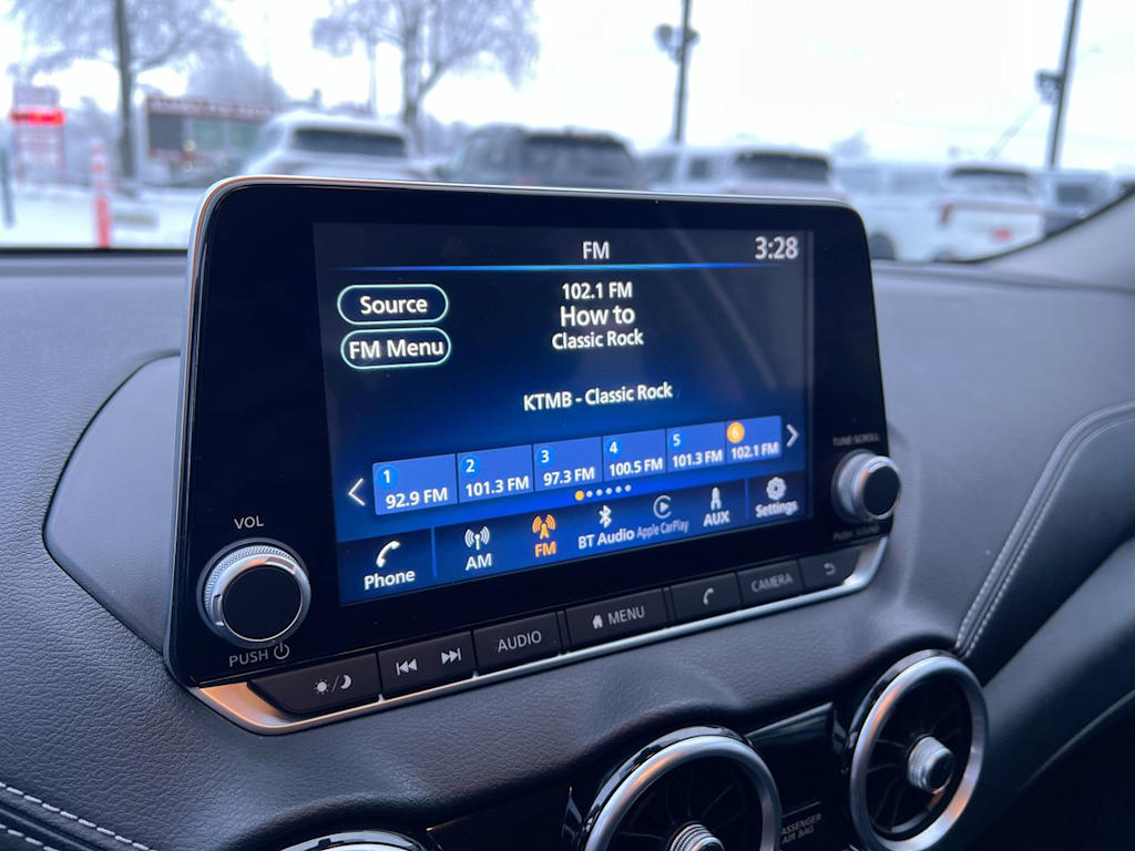 Thumbnail: 2022 Nissan Sentra - 11