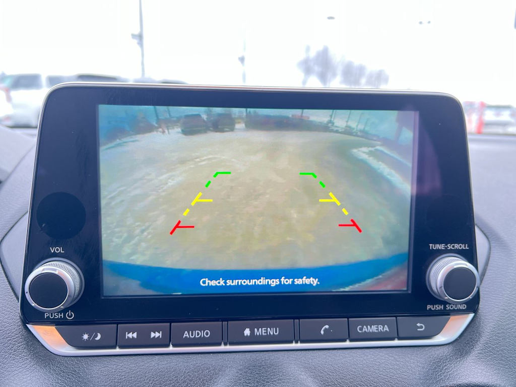 Thumbnail: 2023 Nissan Sentra - 21