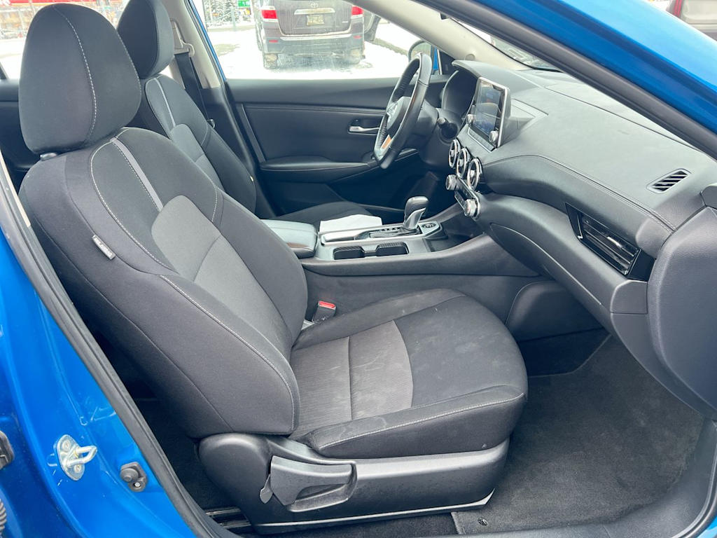 Thumbnail: 2023 Nissan Sentra - 9