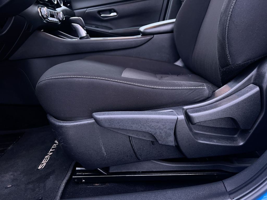 Thumbnail: 2023 Nissan Sentra - 20