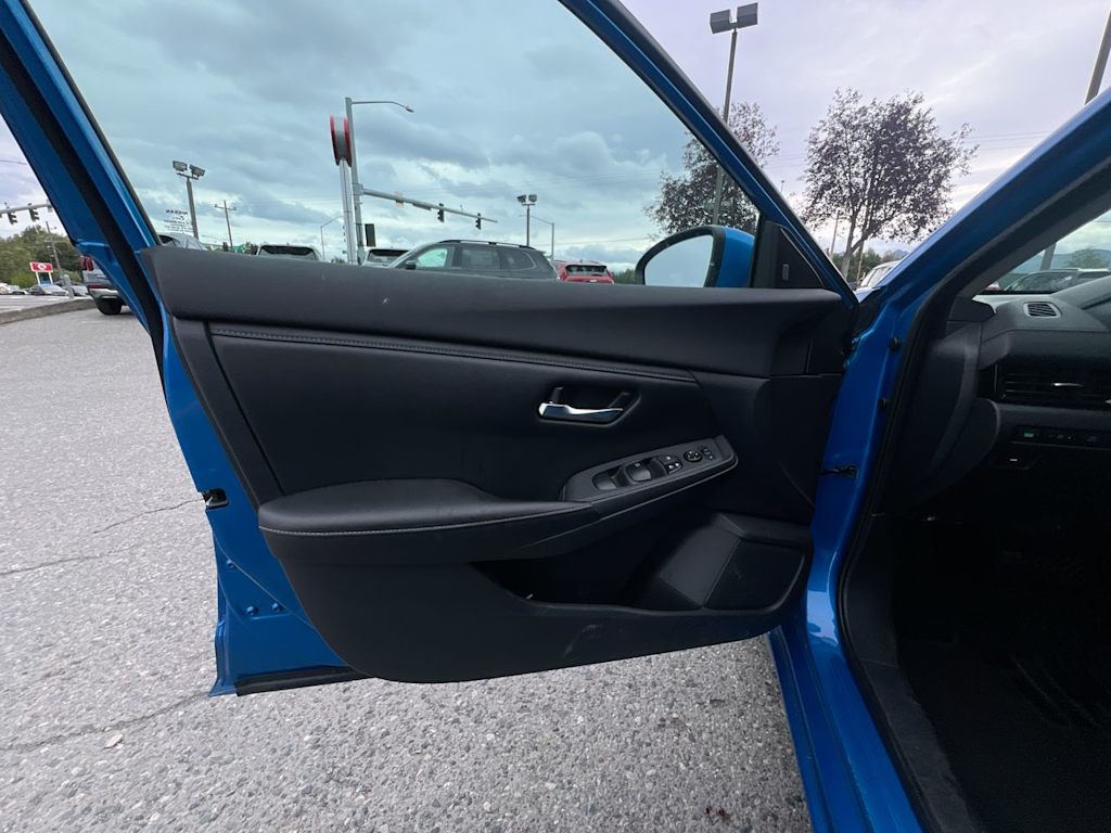 Thumbnail: 2021 Nissan Sentra - 21