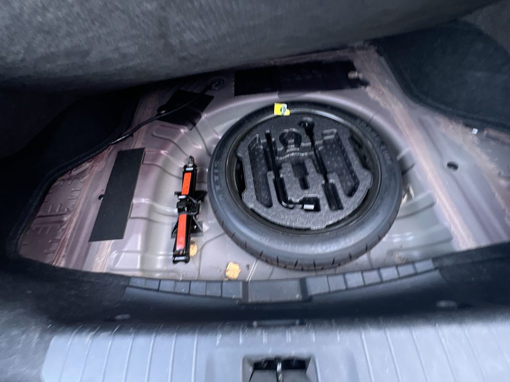 Thumbnail: 2023 Nissan Sentra - 28