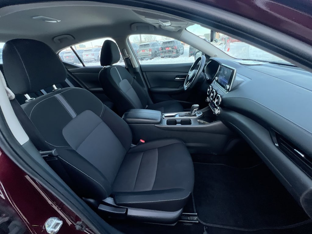 Thumbnail: 2023 Nissan Sentra - 9