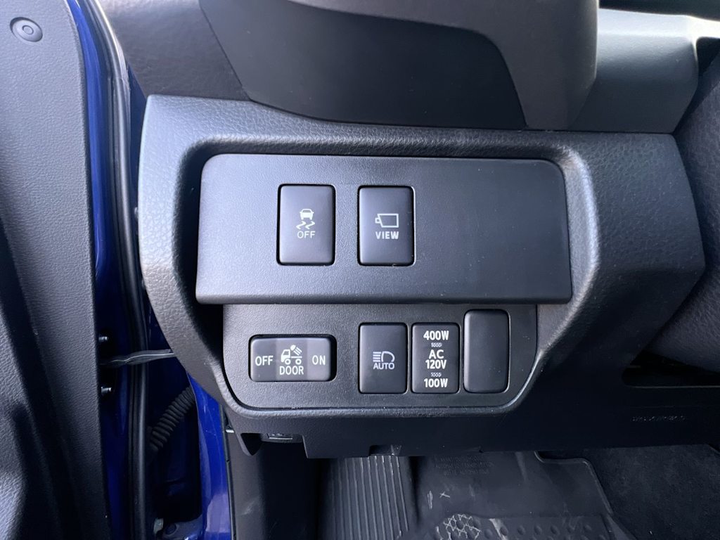 2023 Toyota Tacoma TRD Sport 23
