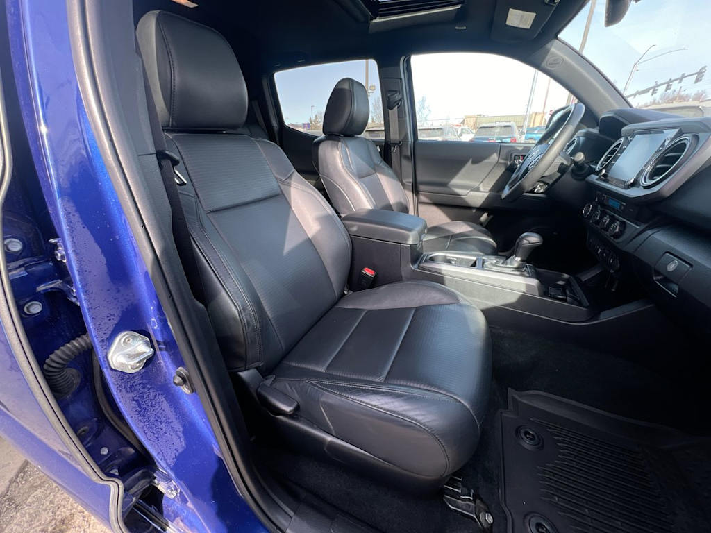 2023 Toyota Tacoma TRD Sport 9