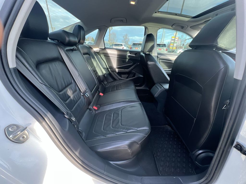 Thumbnail: 2019 Volkswagen Jetta - 28