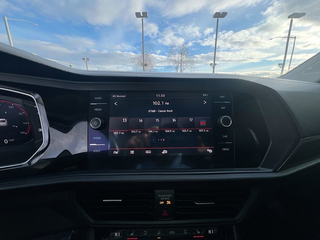 Thumbnail: 2019 Volkswagen Jetta - 10