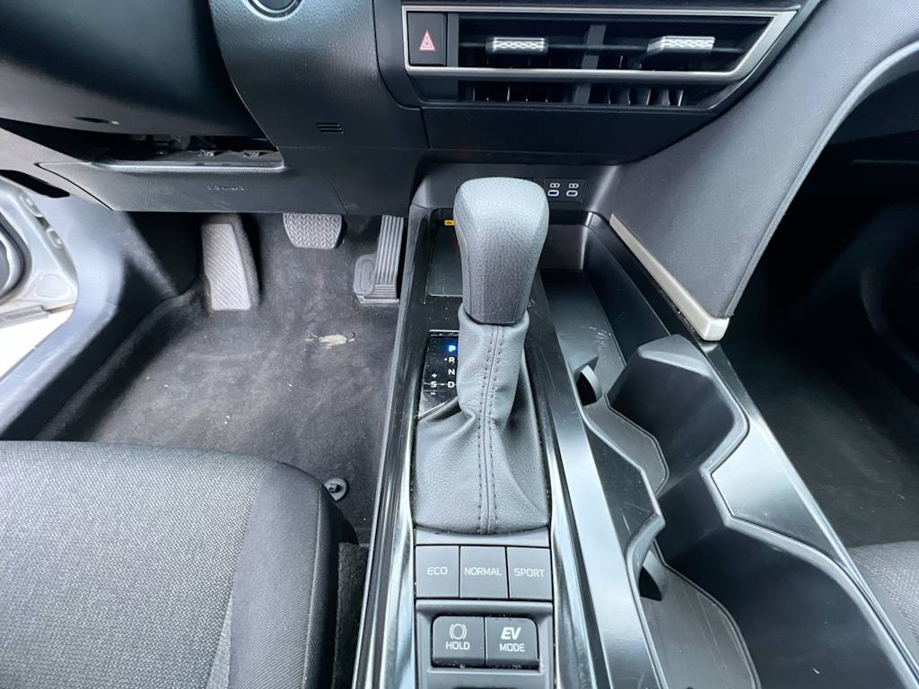 Thumbnail: 2025 Toyota Camry - 12