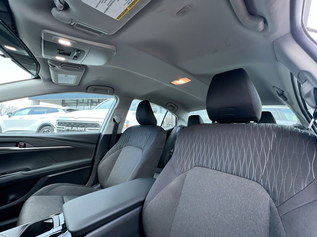 Thumbnail: 2025 Toyota Camry - 24