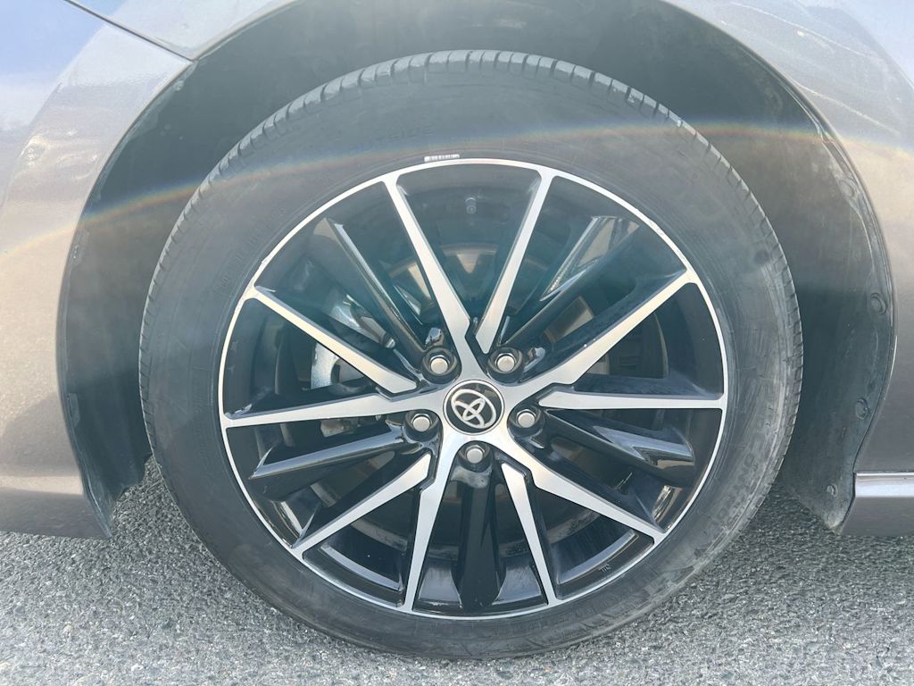 Thumbnail: 2023 Toyota Camry - 7