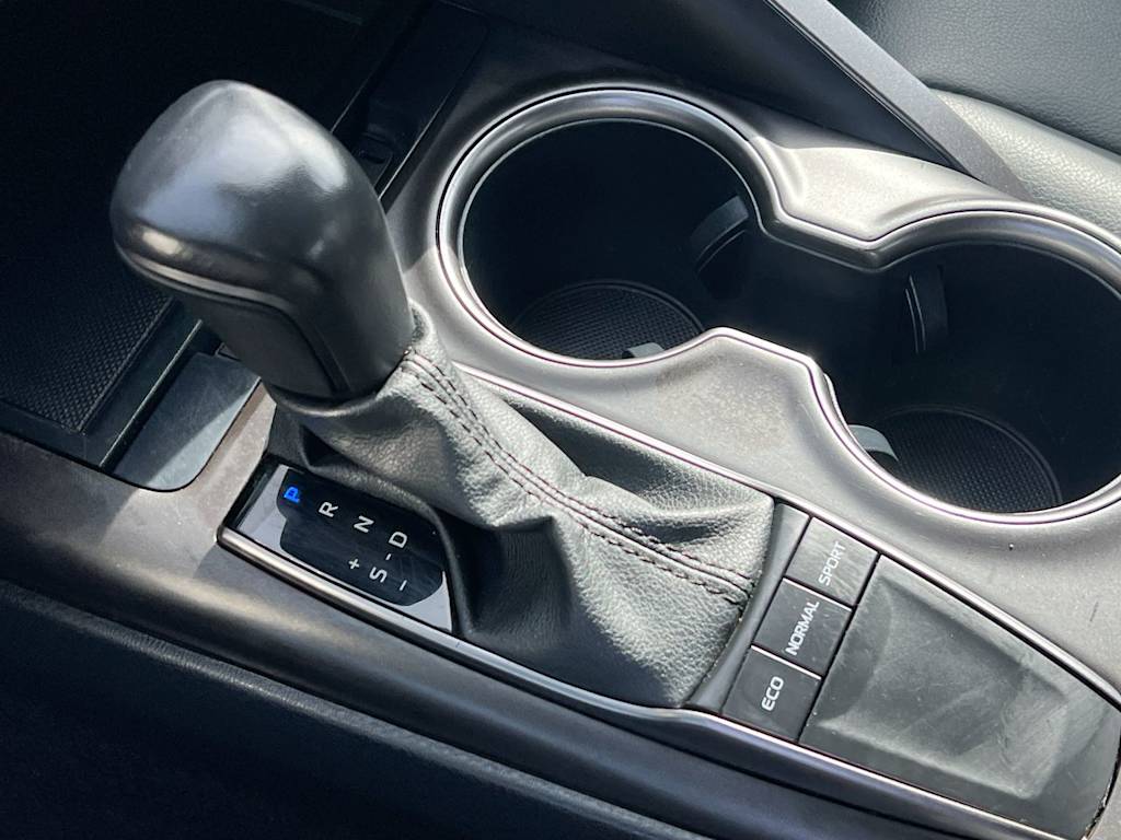 Thumbnail: 2023 Toyota Camry - 12