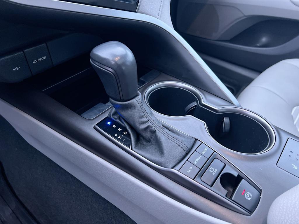 Thumbnail: 2023 Toyota Camry - 12