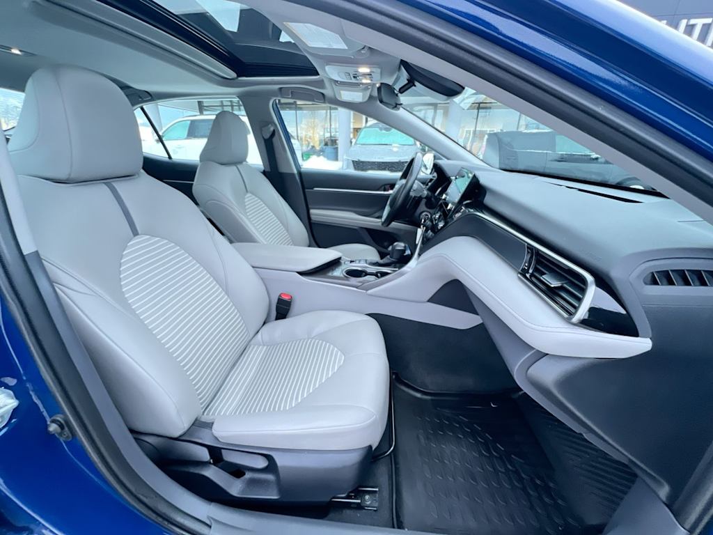 Thumbnail: 2023 Toyota Camry - 28