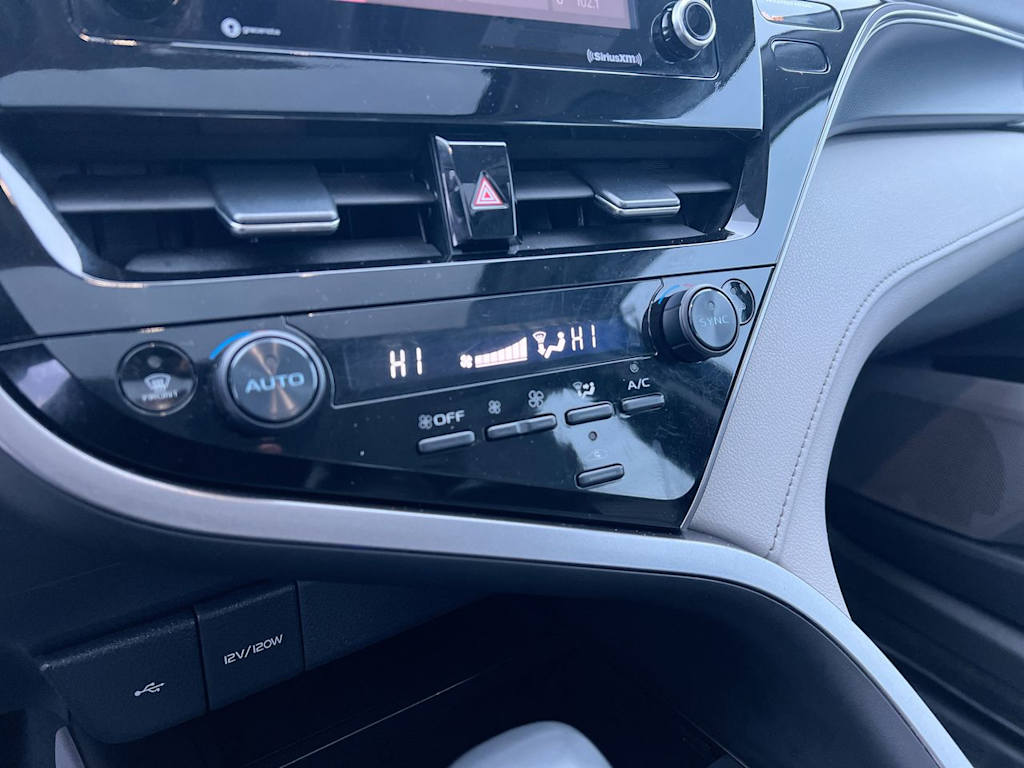 Thumbnail: 2023 Toyota Camry - 23