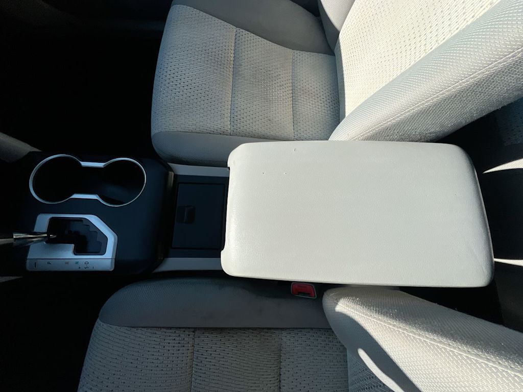 2012 Toyota Camry LE 24