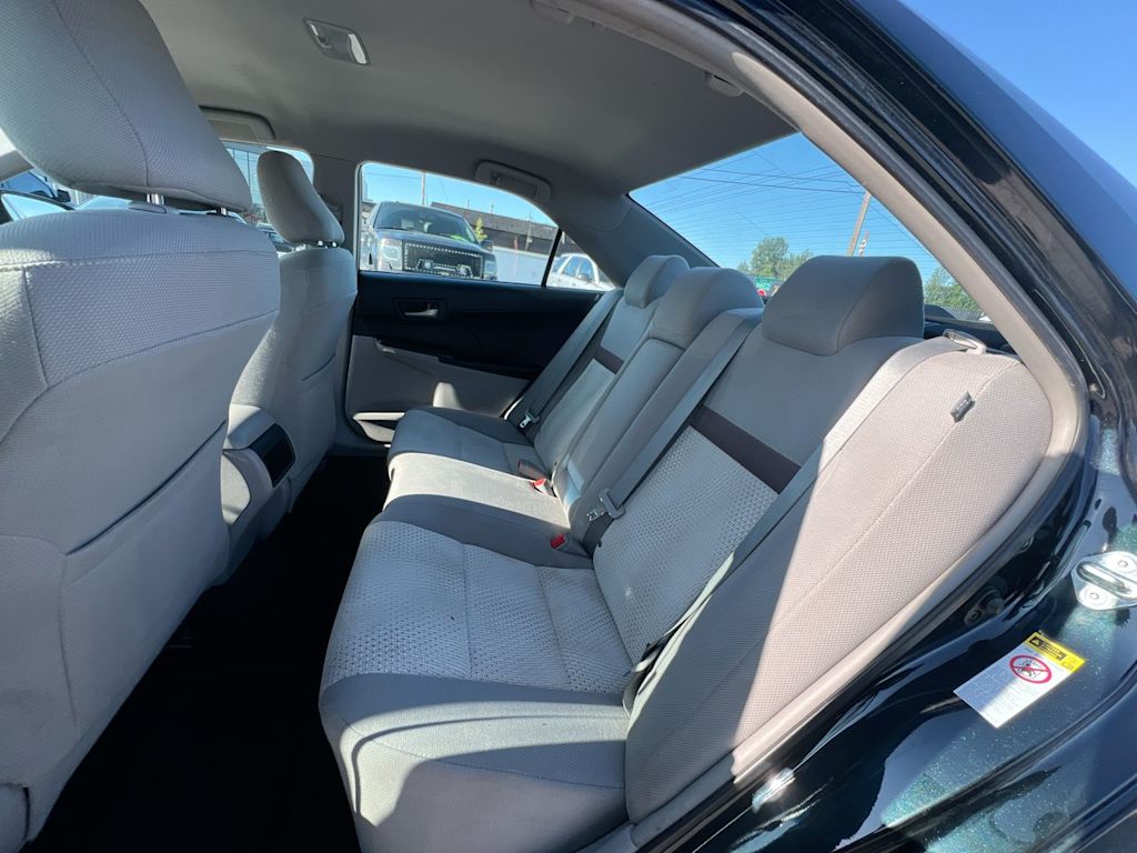 2012 Toyota Camry LE 9