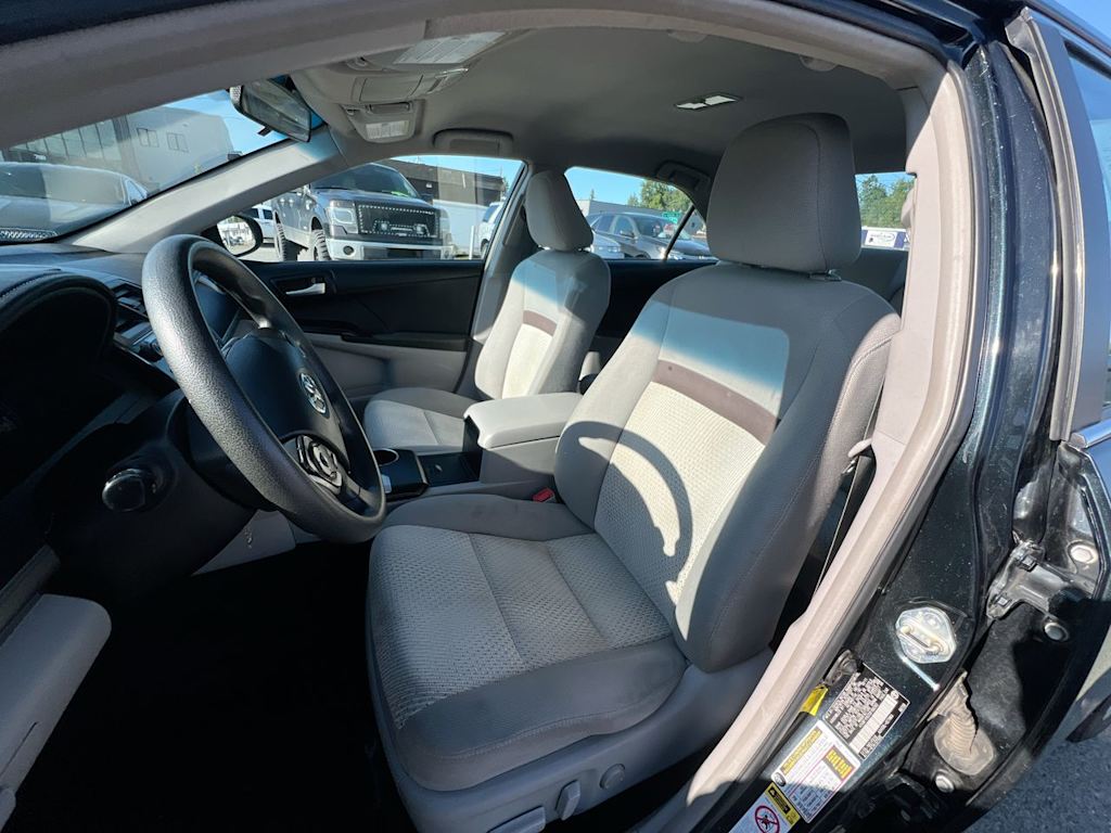 2012 Toyota Camry LE 7