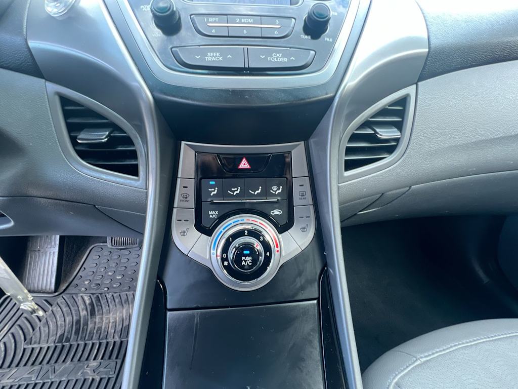 Thumbnail: 2013 Hyundai Elantra - 23