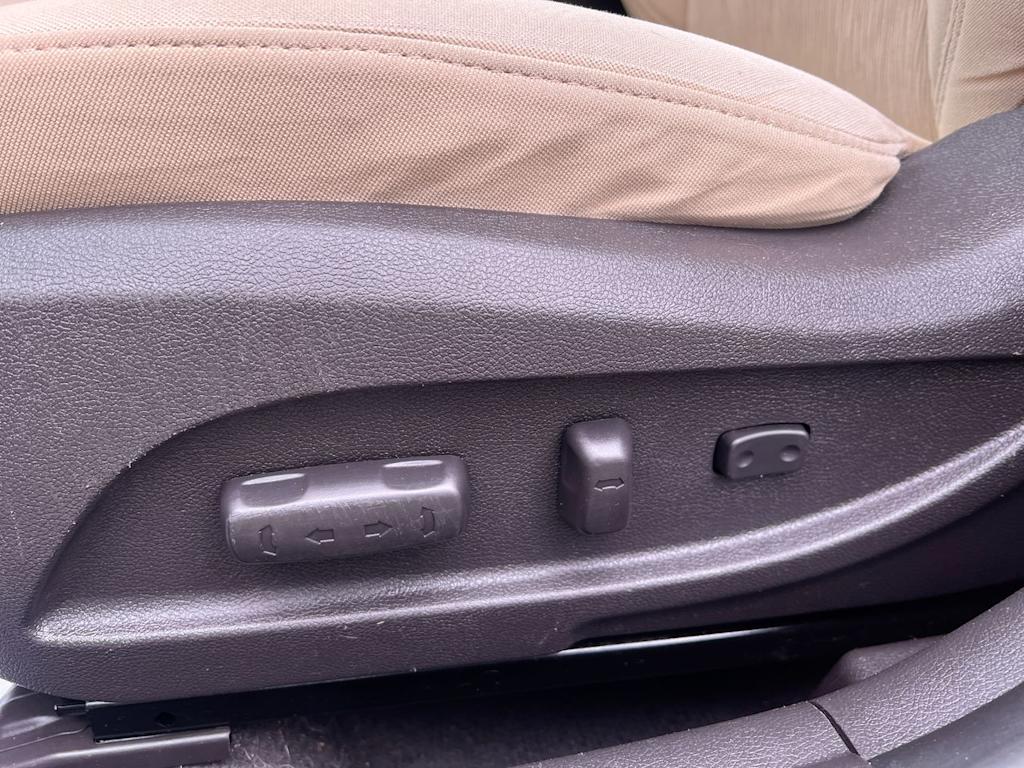Thumbnail: 2014 Hyundai Sonata - 19