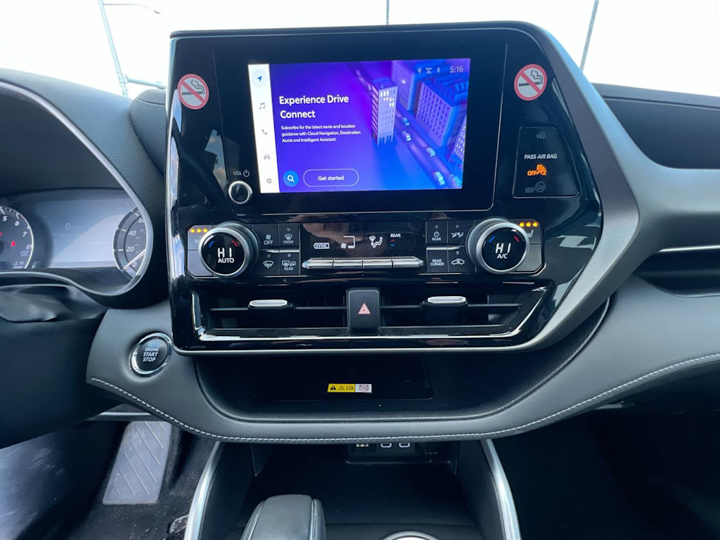 Thumbnail: 2023 Toyota Highlander - 23