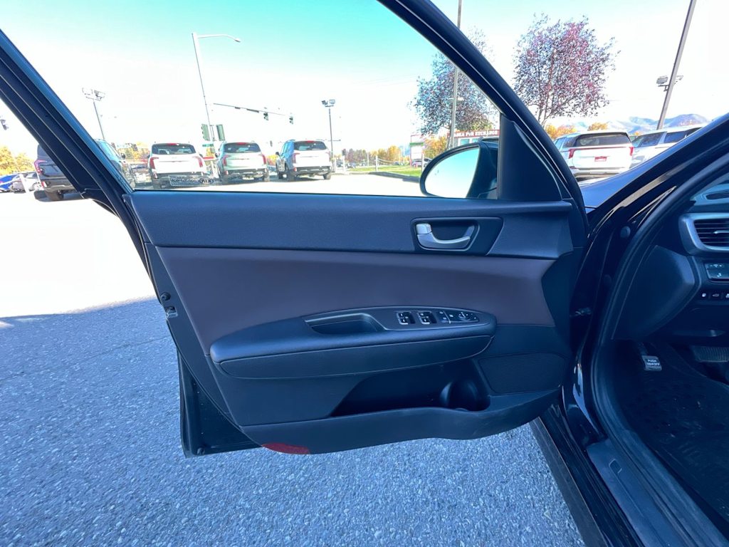 Thumbnail: 2019 Kia Optima - 22