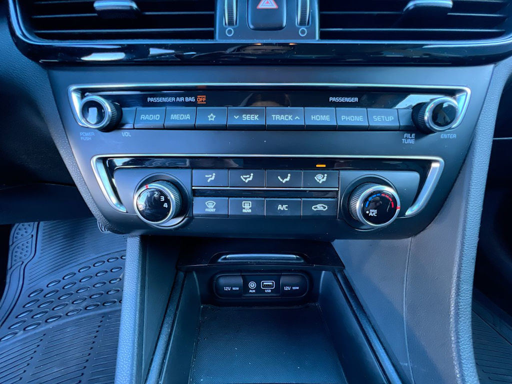 Thumbnail: 2019 Kia Optima - 25
