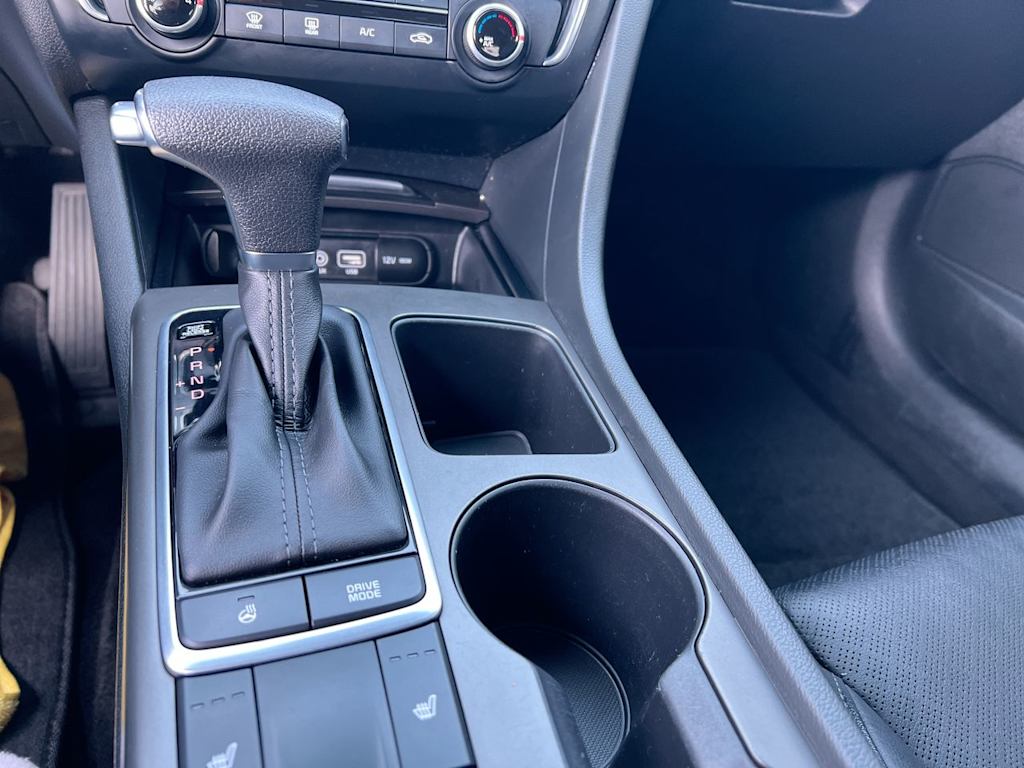 Thumbnail: 2020 Kia Optima - 12