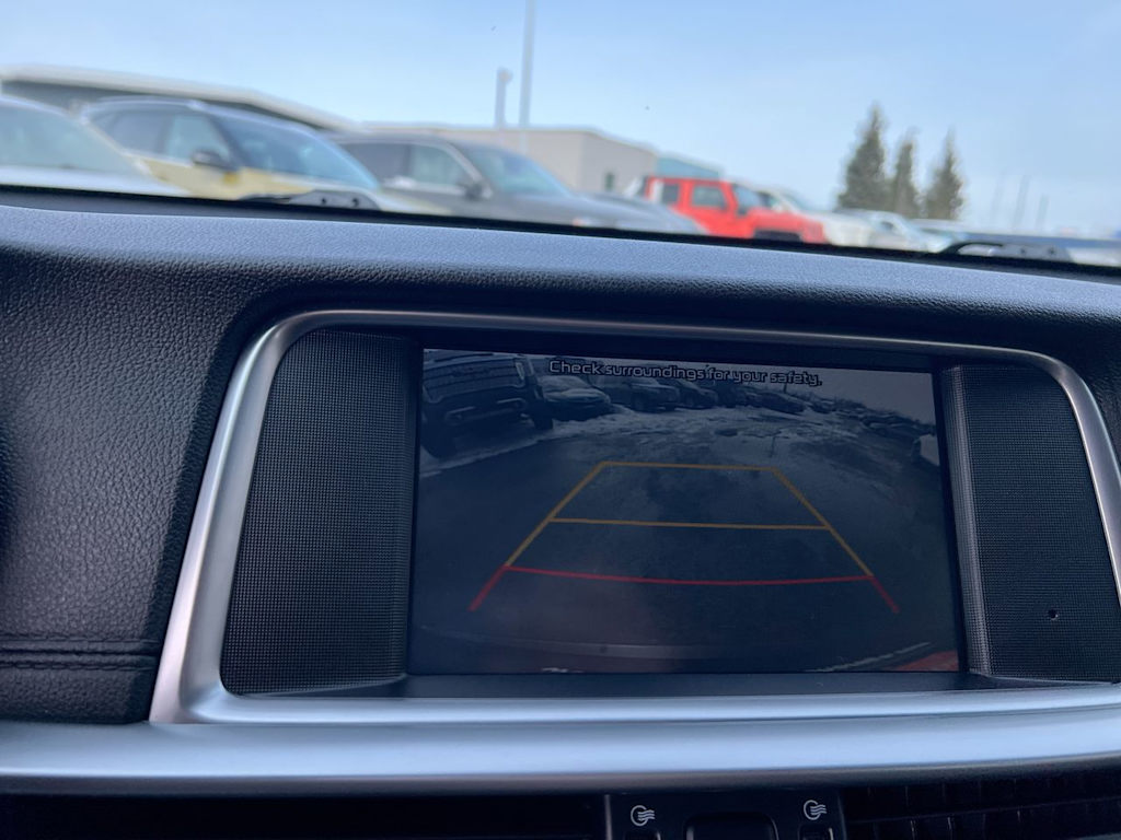 Thumbnail: 2020 Kia Optima - 22