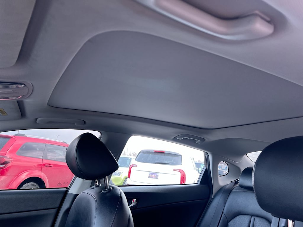 Thumbnail: 2020 Kia Optima - 25