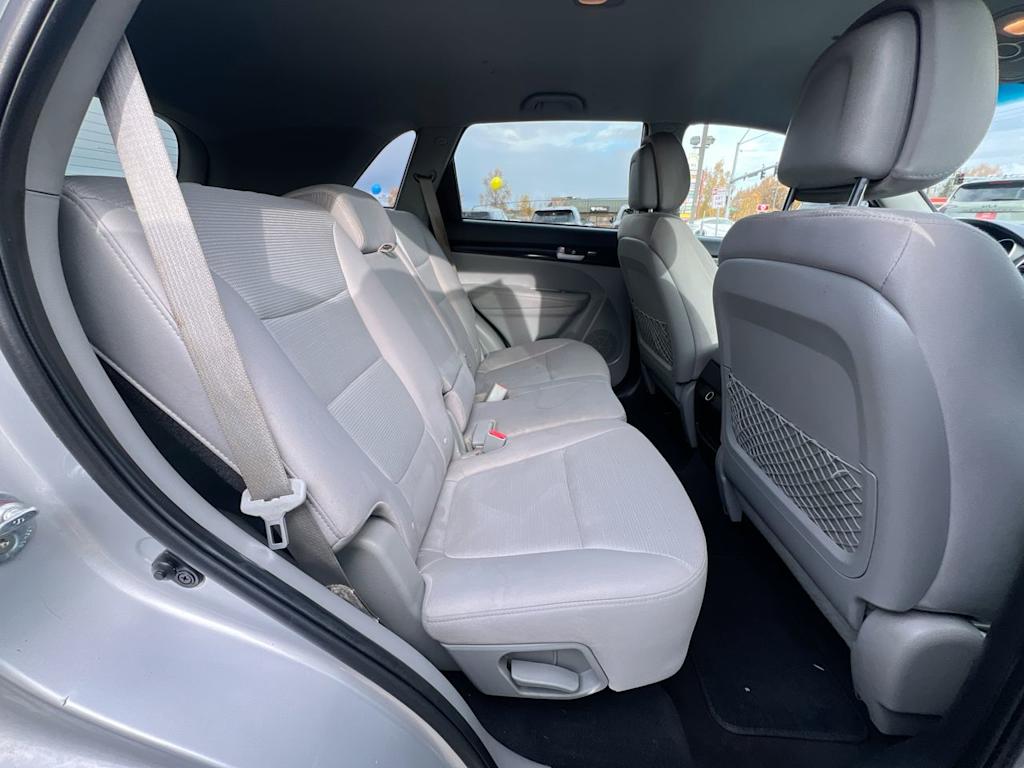 Thumbnail: 2015 Kia Sorento - 25