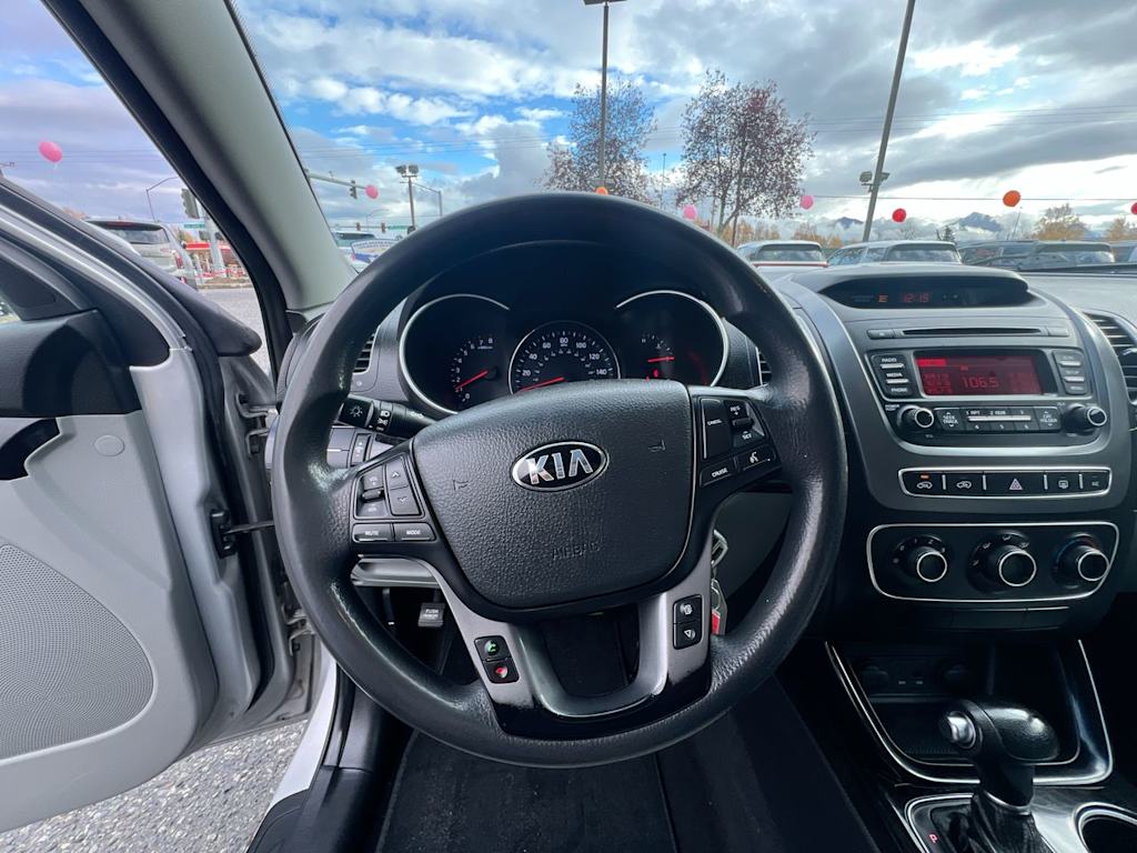 Thumbnail: 2015 Kia Sorento - 2