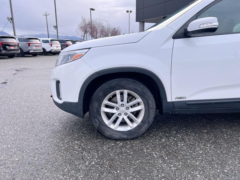 Thumbnail: 2015 Kia Sorento - 7