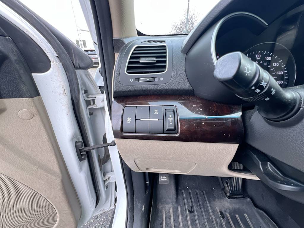Thumbnail: 2015 Kia Sorento - 10